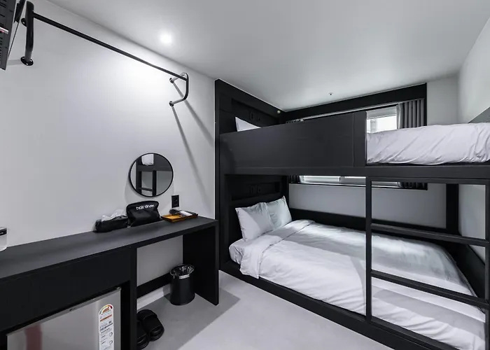 Via Jongno Hotel Seoel
